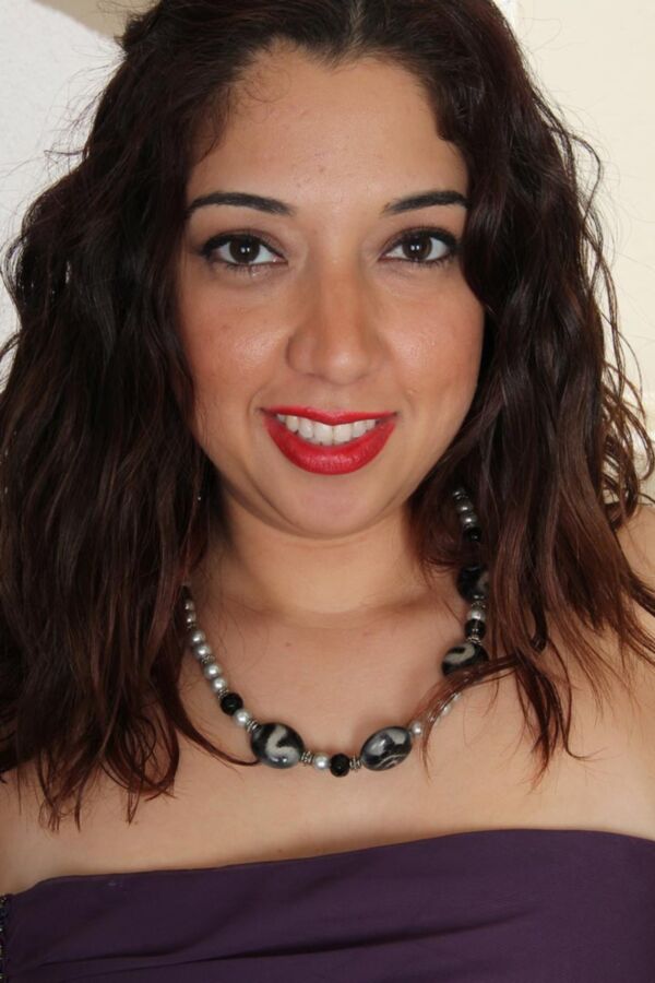 Morena con buenas tetas