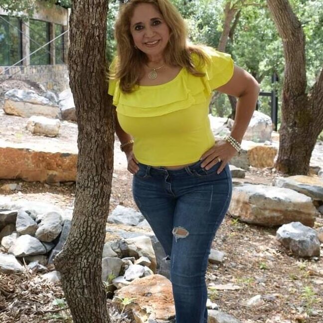 Mama de mi amigo culona puta en bikini granny yo big ass
