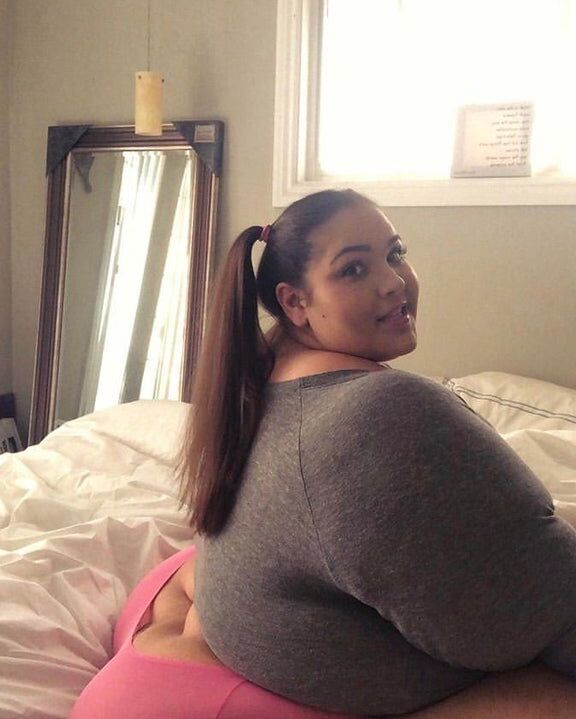 Fat Chicks With Deceptively Thin Faces