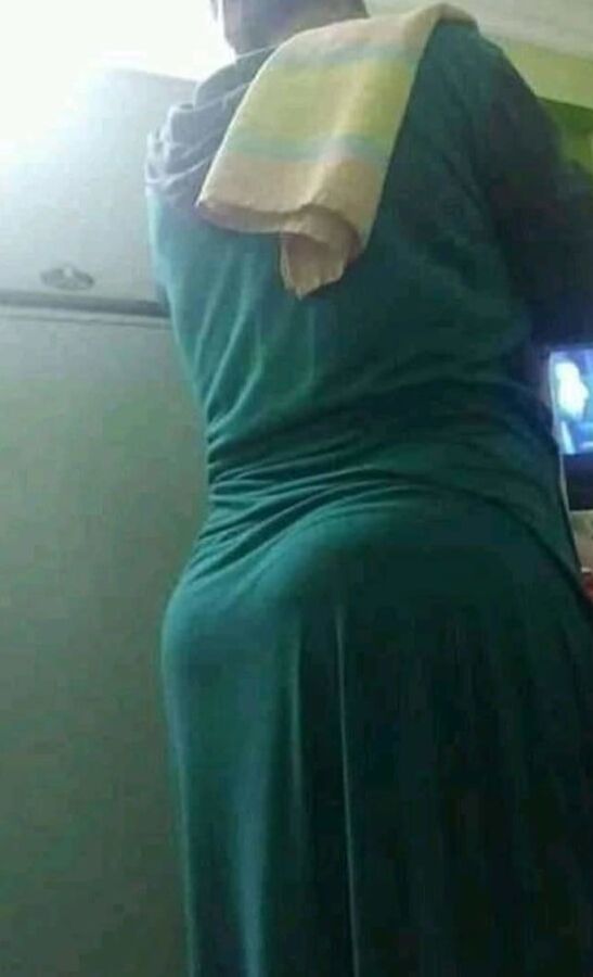 Beautiful Arabic Ass