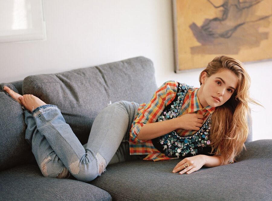 Zoey Deutch cute woman