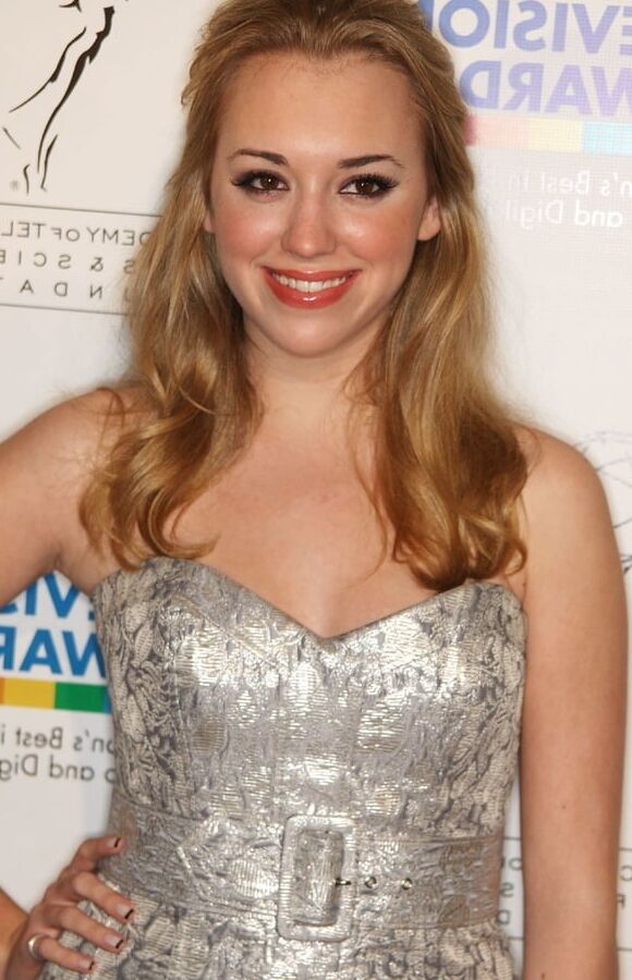 Andrea Bowen