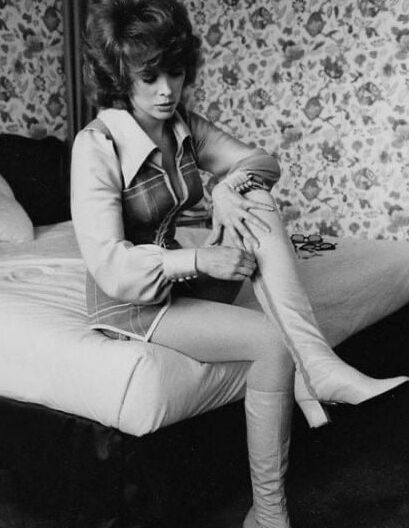 Jill St John