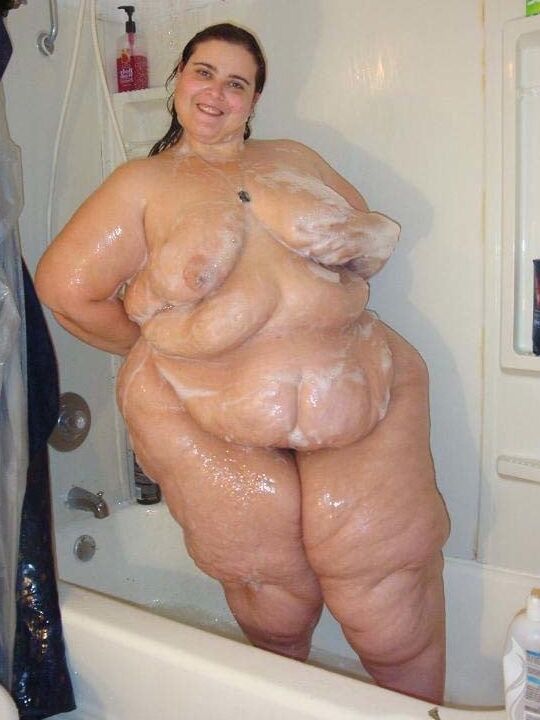 BBW &amp; SSBBW With Four Tits