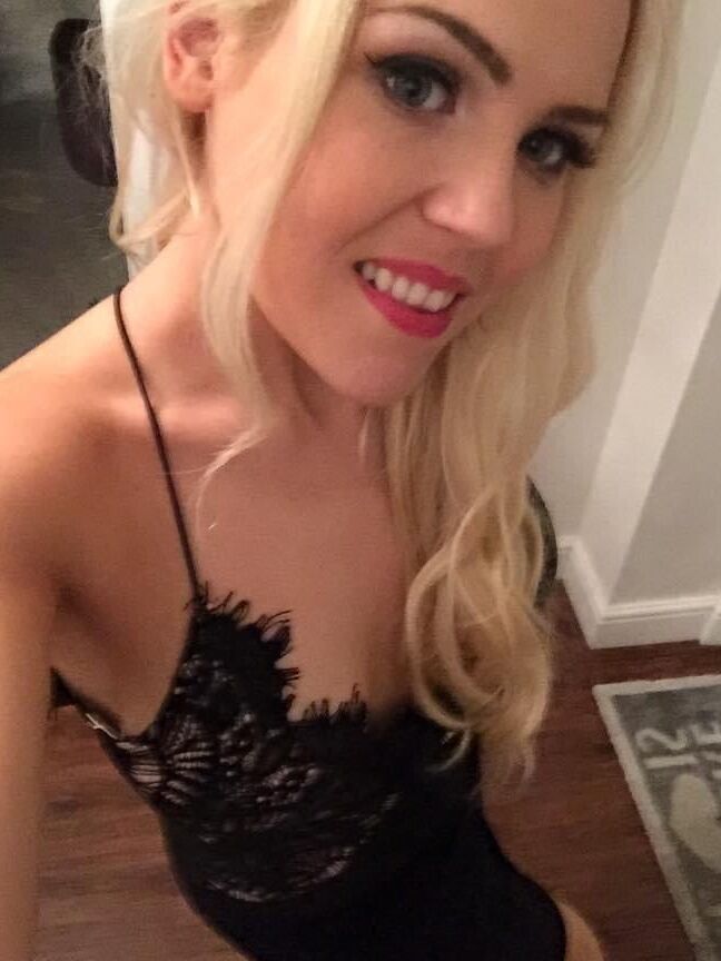 Hot year old blonde, super fit body, thigh gap