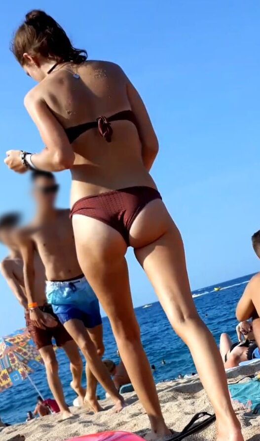 little asses at the beach