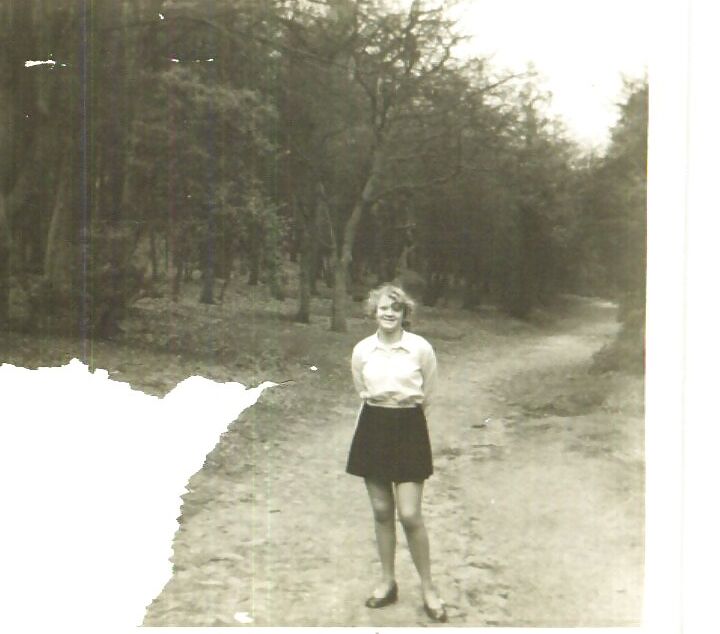 Tuga Lena early years