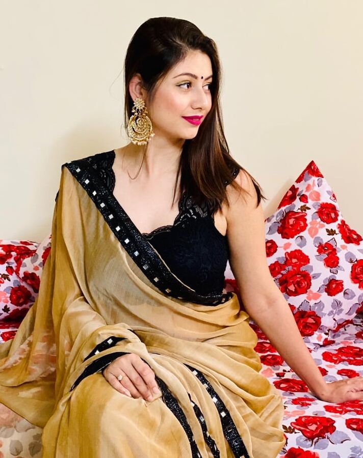 Sexy in Saree