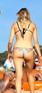 little asses at the beach