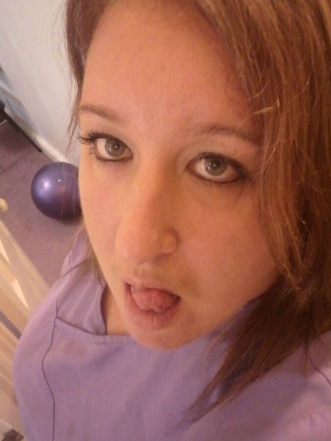 Vanessa Button Ontario Whore -