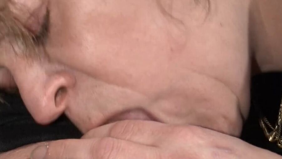 . Daddies, grandpas, older men (mom milf)