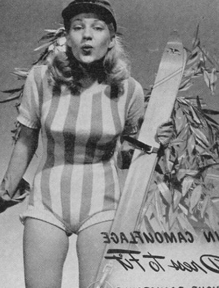 Chili Williams, vintage model