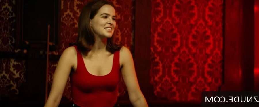 Zoey Deutch cute woman