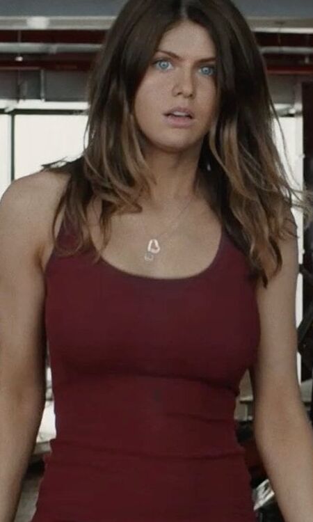 Alexandra Daddario blue eyed beauty