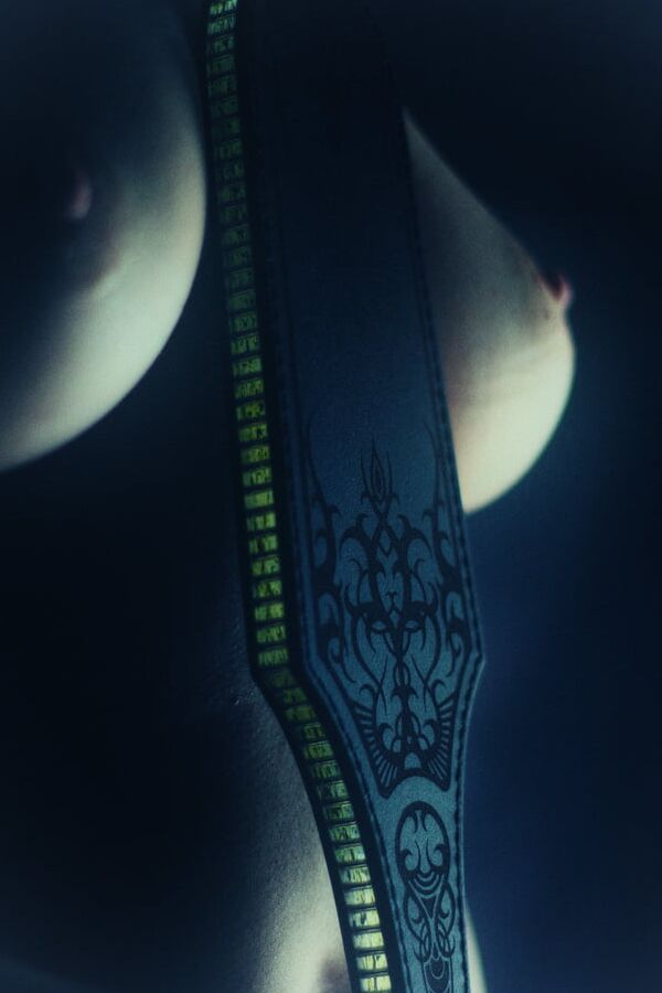 Hard Leather Paddle. The Glass Midrib