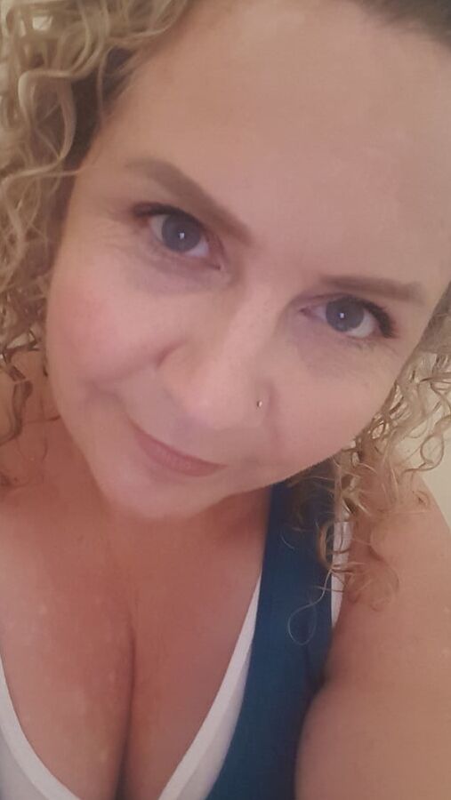 Big Tit Amateur (Jo E Cups)