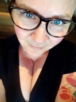 Big Tit Amateur (Jo E Cups)