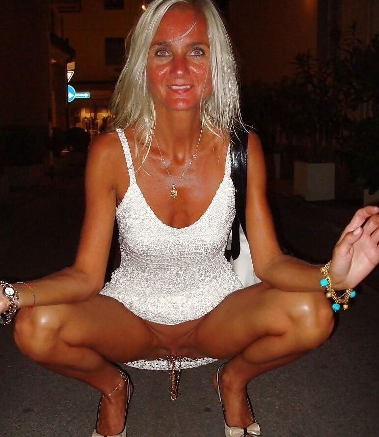 Flashing Cunts In Piblic