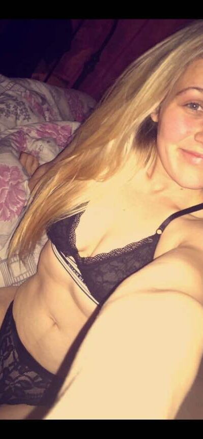Exposed GF Kate