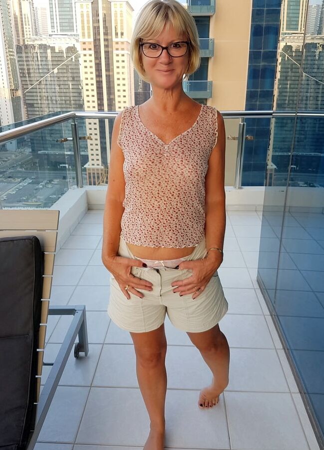 Hot Wife