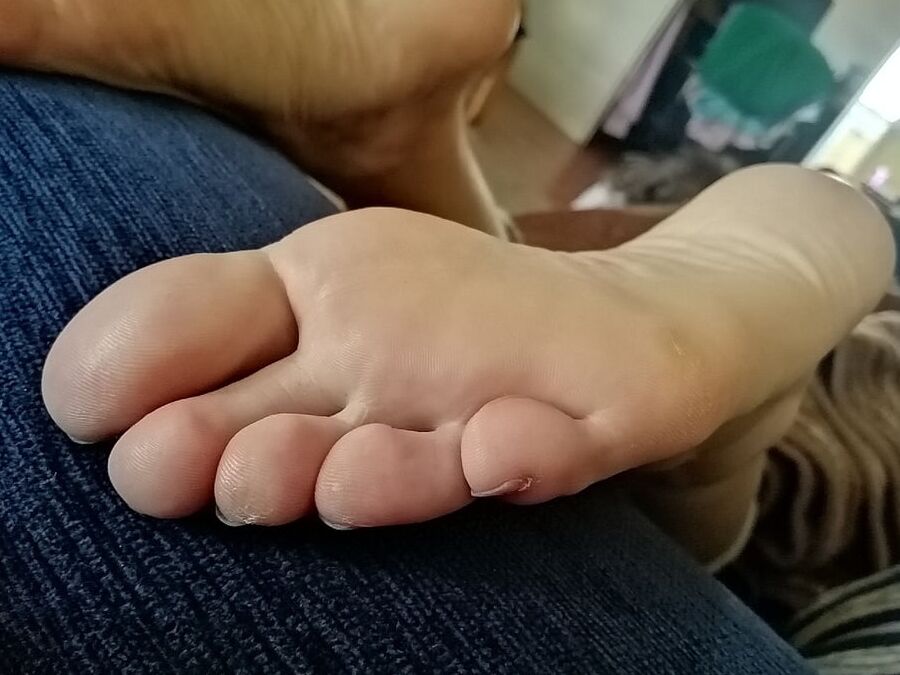 Serbian wife feet, soles, toes... Stopala, tabani, prstici