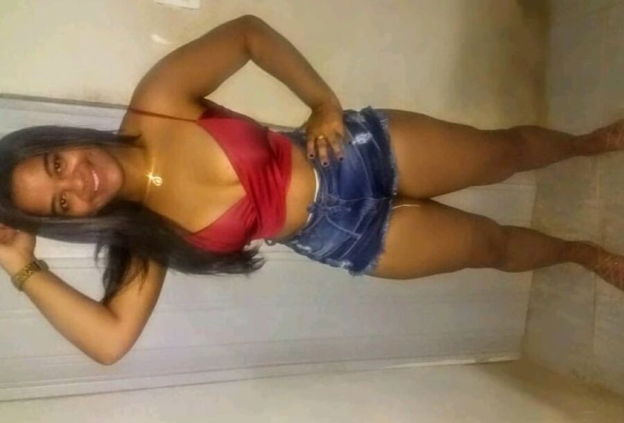 PUTA DO INSTAGRAM: Emily Tamirys