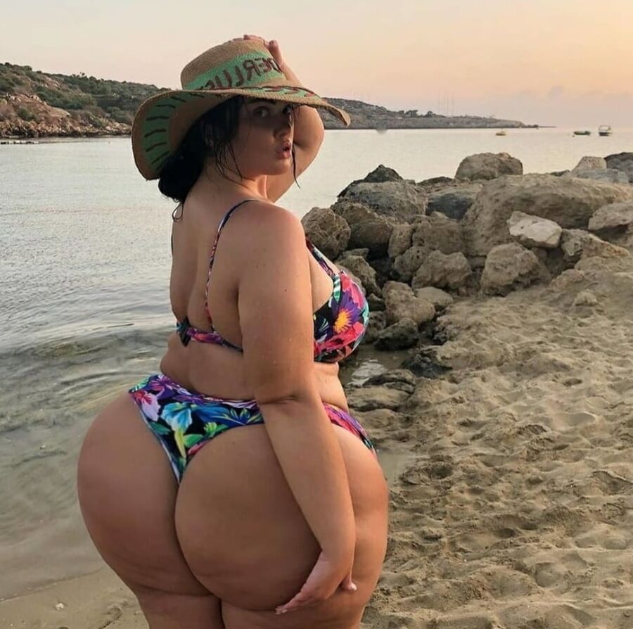 Mature Milf Ass for Boys to fuck
