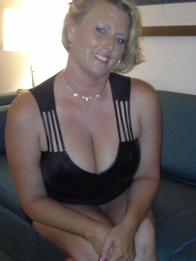 Hot Mature Women
