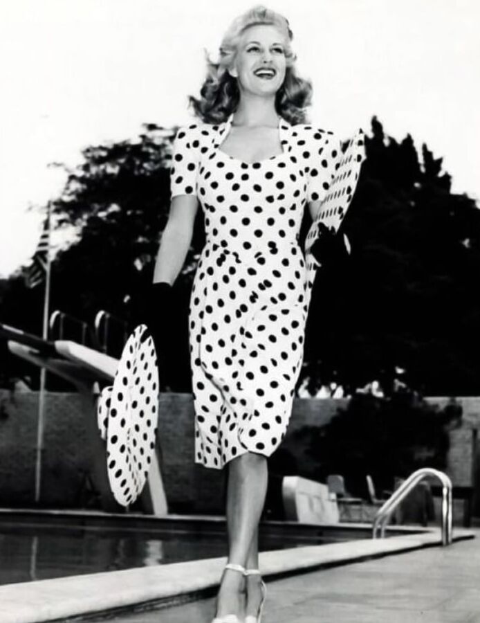 Chili Williams, vintage model