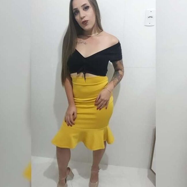 SAIAS E VESTIDINHOS SO RABUDA GOSTOSA