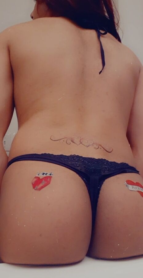 More booty pics