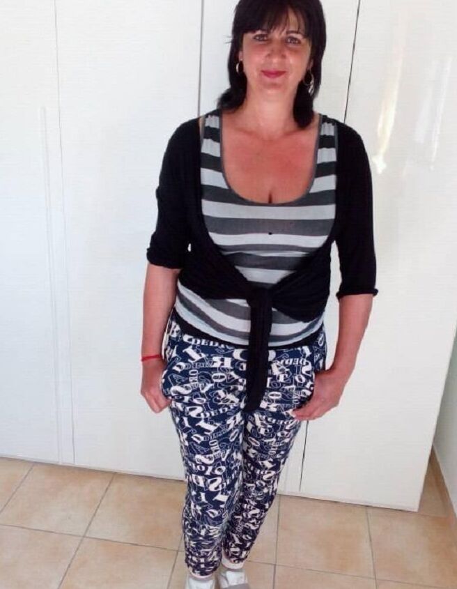 ROU ROMANIAN MILFS HORNY WALACHIAN MOM CUNT
