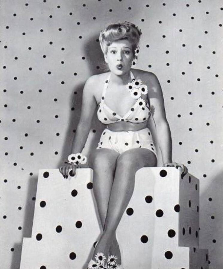 Chili Williams, vintage model