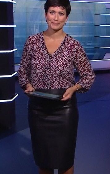 Female Celebrity Boots &amp; Leather - Annechien Steenhuizen