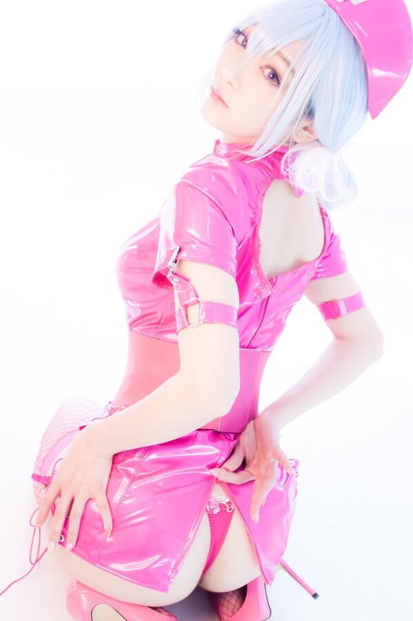 J-girls in thigh highs -