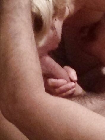 Chatte pleine de sperme