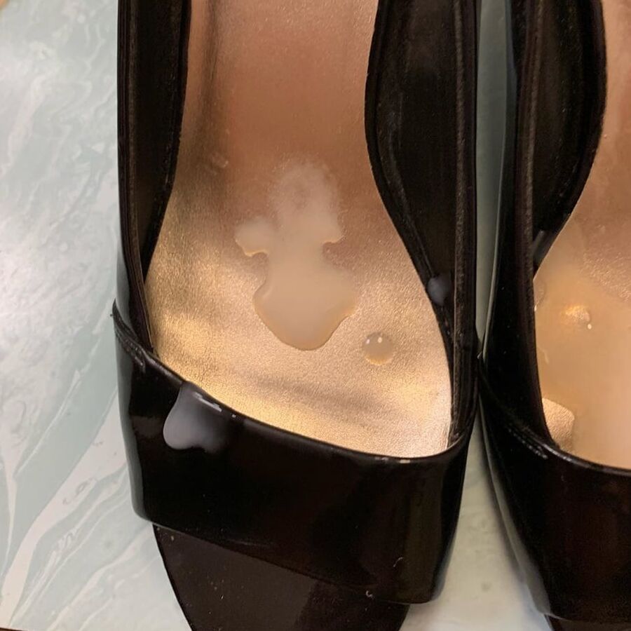 Cummed Highheels from Istagram