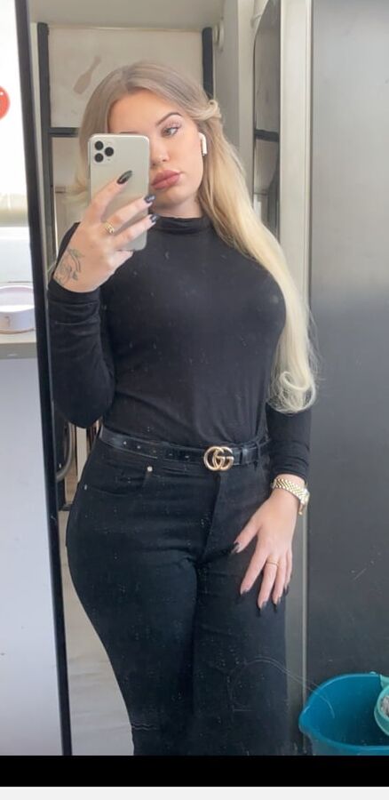 Dutch Samantha Exposed