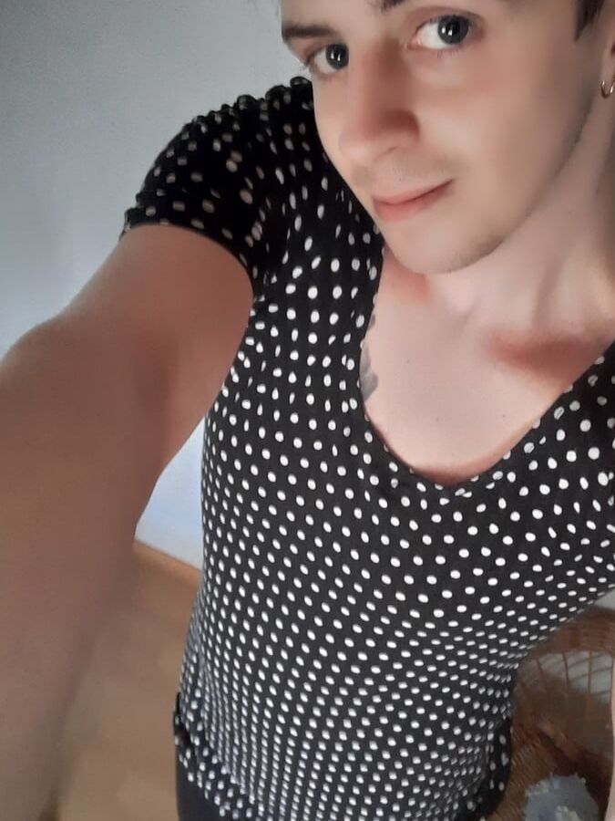 Some quick pictures while my girlfriend is gone