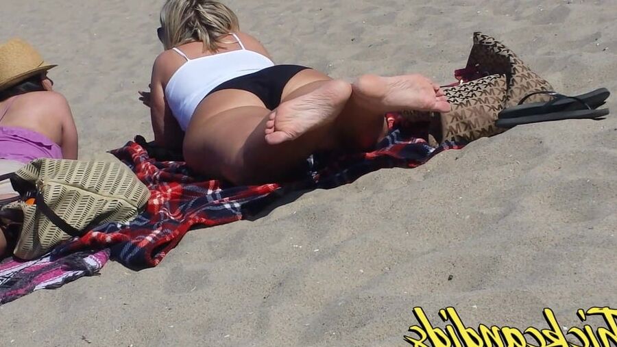 Russian PAWG with Fat Ass Thighs and hips part