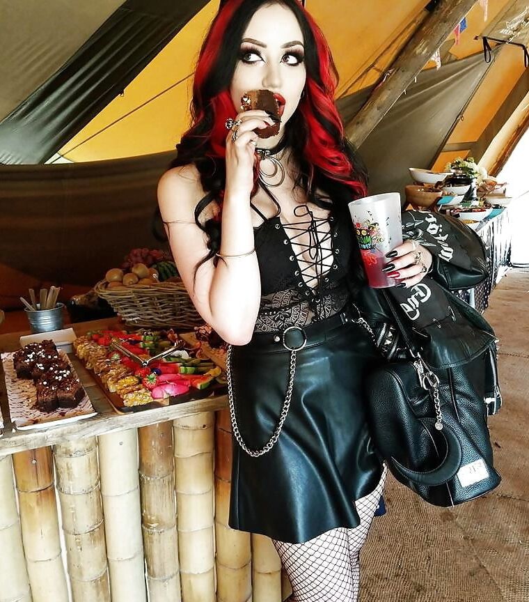 Amazing Alt. Girls