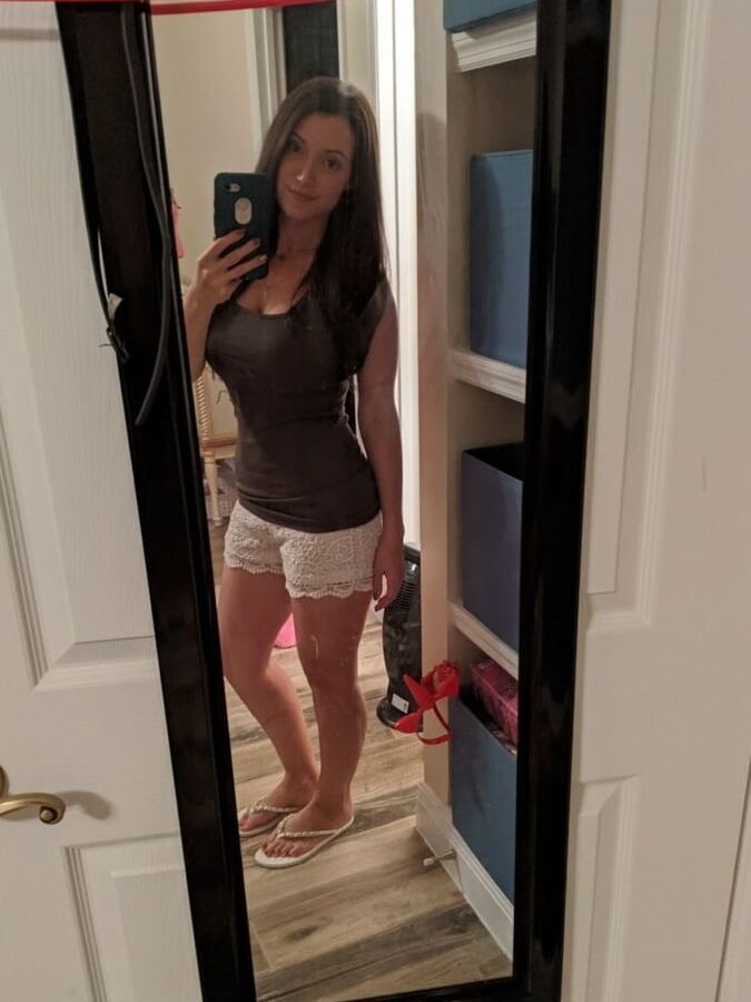 Busty amateur slut Ellie exposed