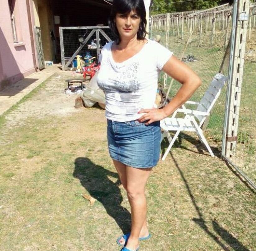ROU ROMANIAN MILFS HORNY WALACHIAN MOM CUNT