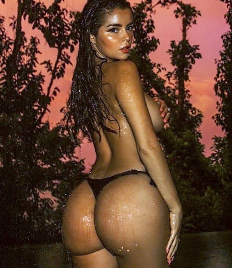 Demi R