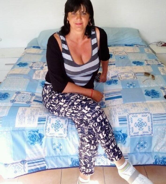ROU ROMANIAN MILFS HORNY WALACHIAN MOM CUNT