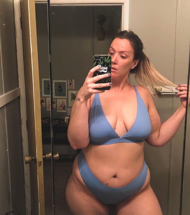 Jules M (confidentlyjules on insta)