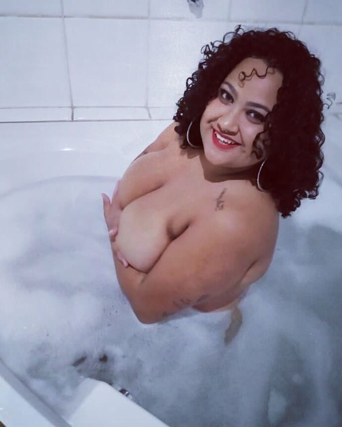 Gordinha delicia gostosa