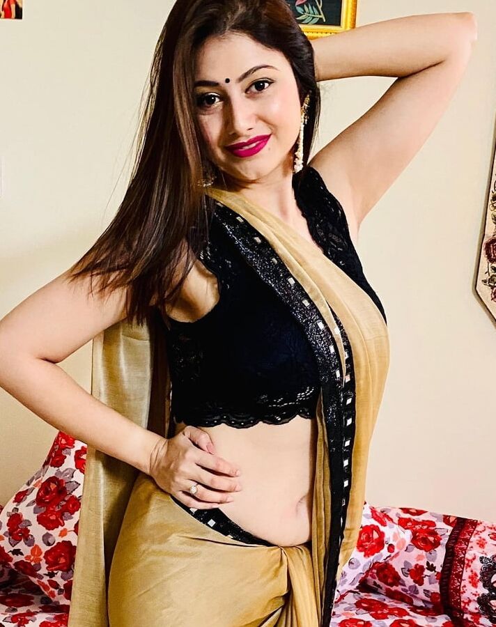 Sexy in Saree