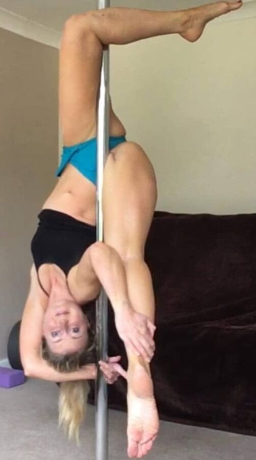 Pole dancer
