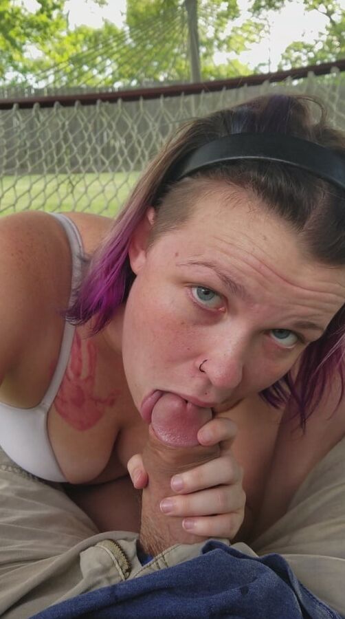Sucking some dick
